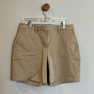 Lands End. 8. Khaki shorts. Like new.